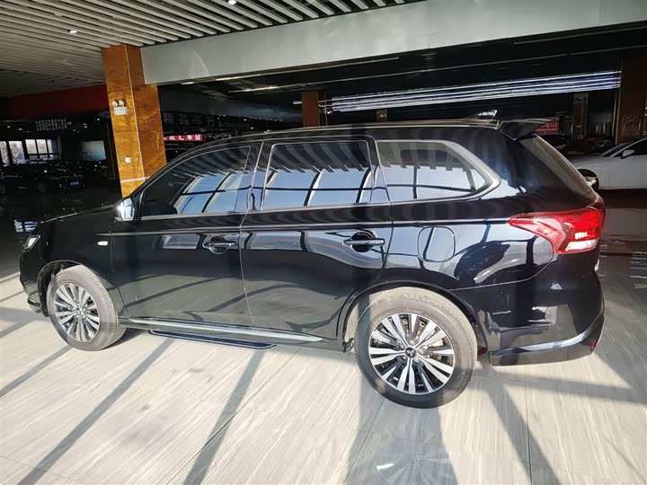 2021 Mitsubishi Outlander