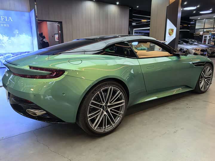 Aston Martin DB12 2023 2023款 4.0T V8 Coupe