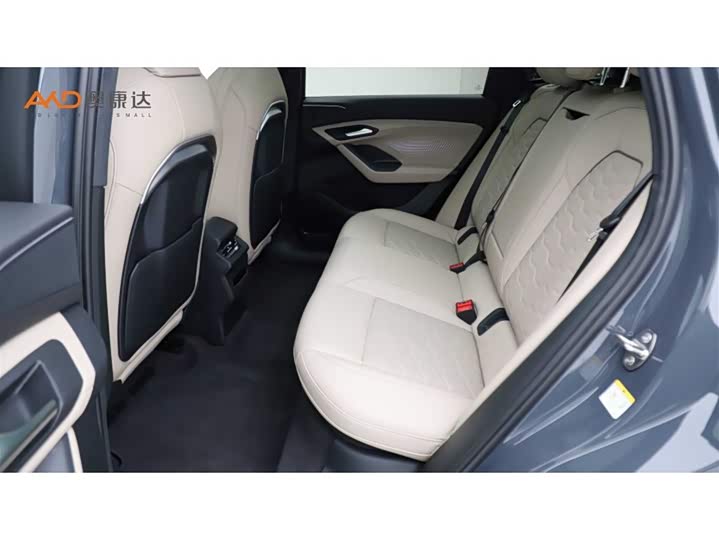 Audi Q6L e-tron 2026 2026款 首发领航版