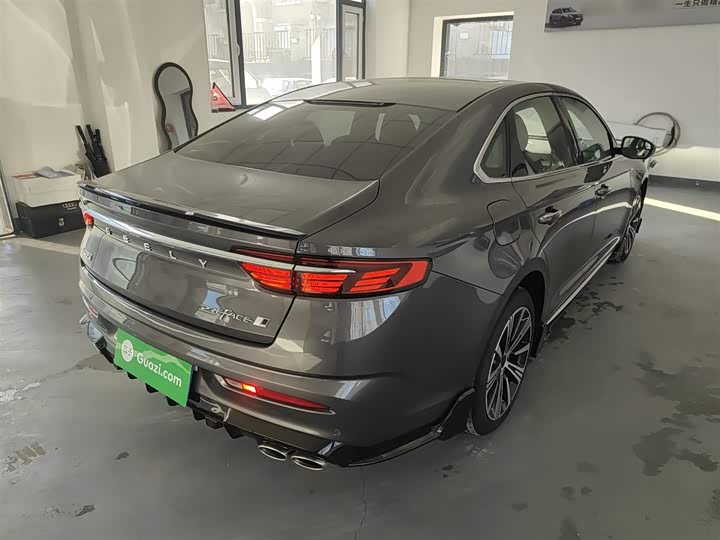 Geely Preface 2025 2025款 东方曜 2.0TD 望月版