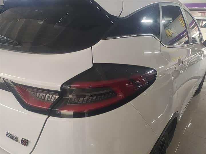 Geely Emgrand GS 2021 2021款 1.4T CVT尊贵型