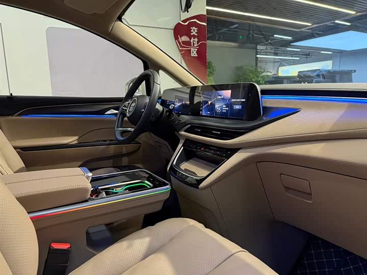 Buick GL8 Hybrid 2025 2025款 陆尚 先享版 7座