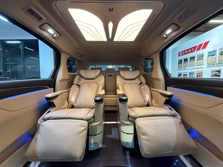 Buick GL8 Hybrid 2025 2025款 陆尚 先享版 7座