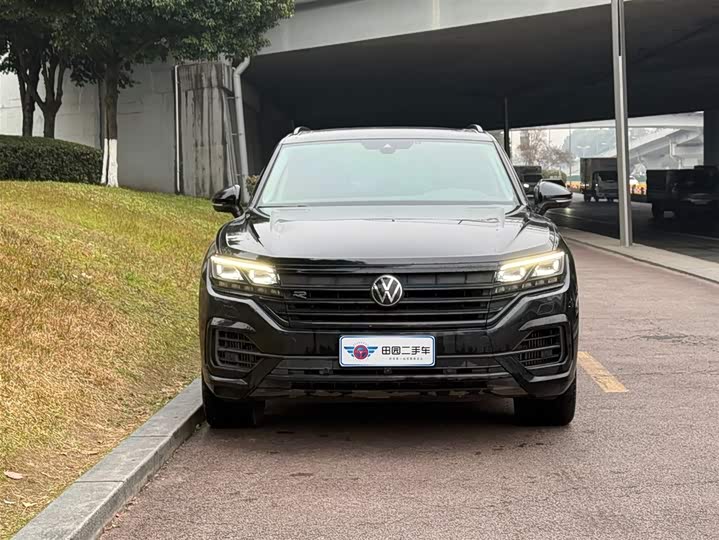 Volkswagen Touareg 2023 2023款 3.0TSI 锐享版 曜黑运动套装