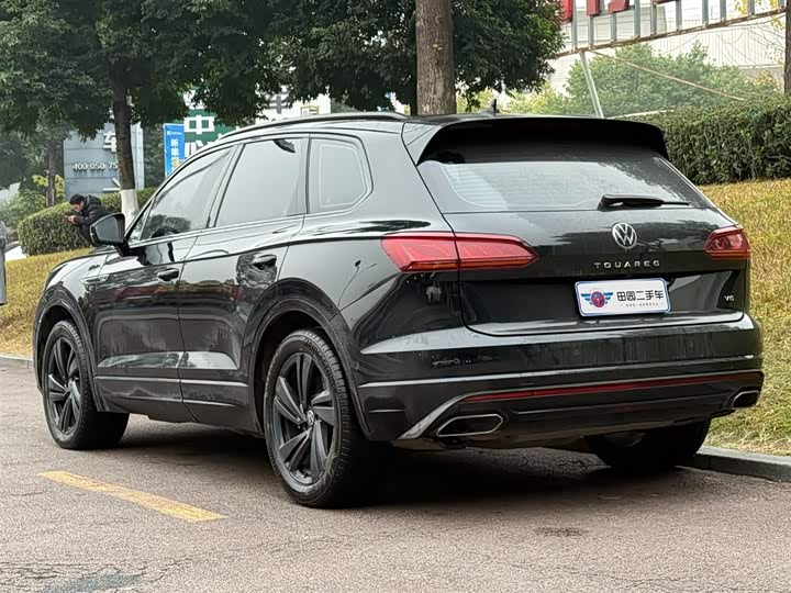 Volkswagen Touareg 2023 2023款 3.0TSI 锐享版 曜黑运动套装