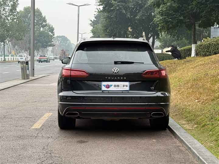 Volkswagen Touareg 2023 2023款 3.0TSI 锐享版 曜黑运动套装