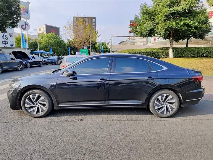 Volkswagen Passat Hybrid 2023 2023款 430PHEV 混动精英版