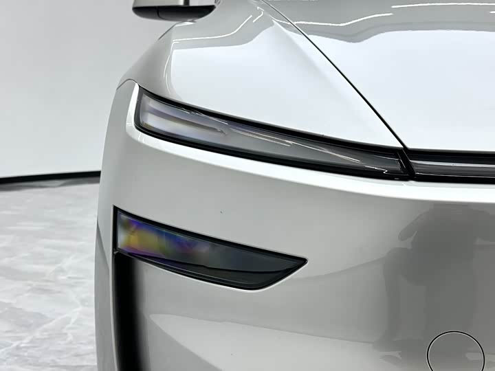 Tesla Model Y 2025 2025款 长续航全轮驱动版