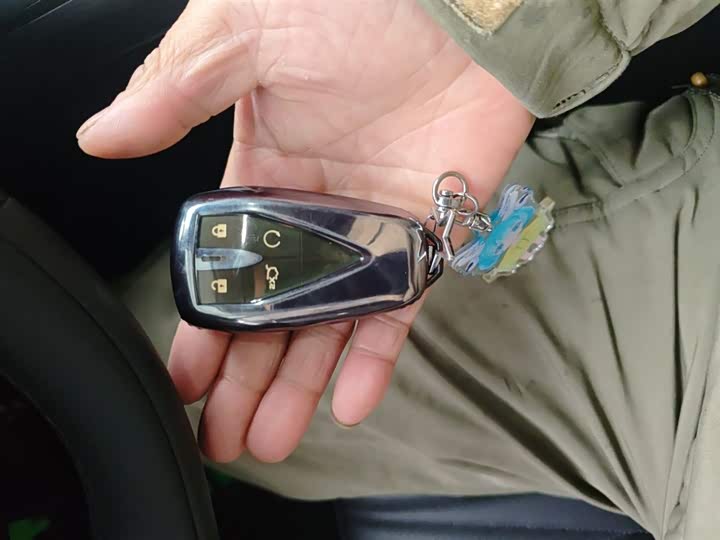 Changan Yida 2023 2023款 蓝鲸NE 1.5T GDI DCT旗舰型