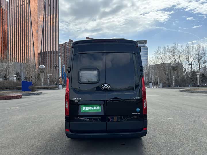 Maxus V90 2022 2022款 2.0T自动智达后驱加长轴超高顶后双胎14/15座