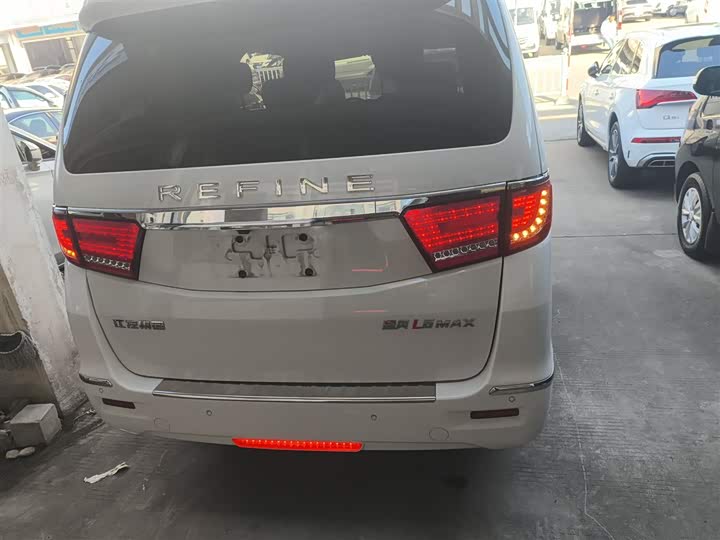 JAC Refine L6 Max 2022 2022款 2.0T 自动高功旗舰版