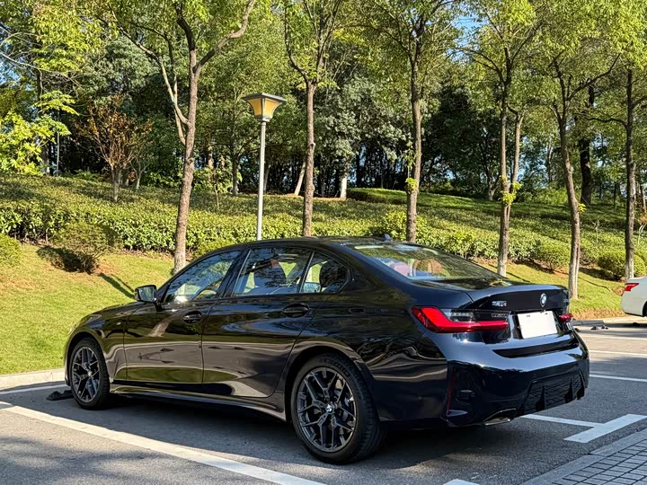 BMW 3 Series 2025 2025款 330Li M运动曜夜套装