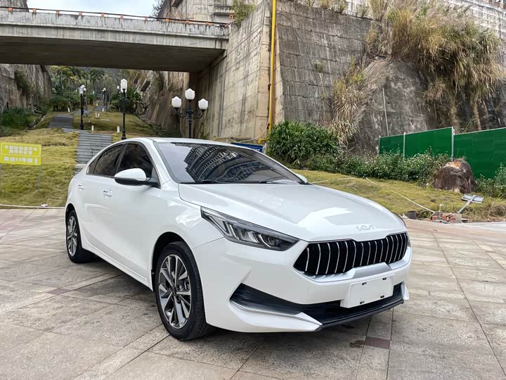 Kia K3 2021 2021款 改款 1.5L CVT时尚版