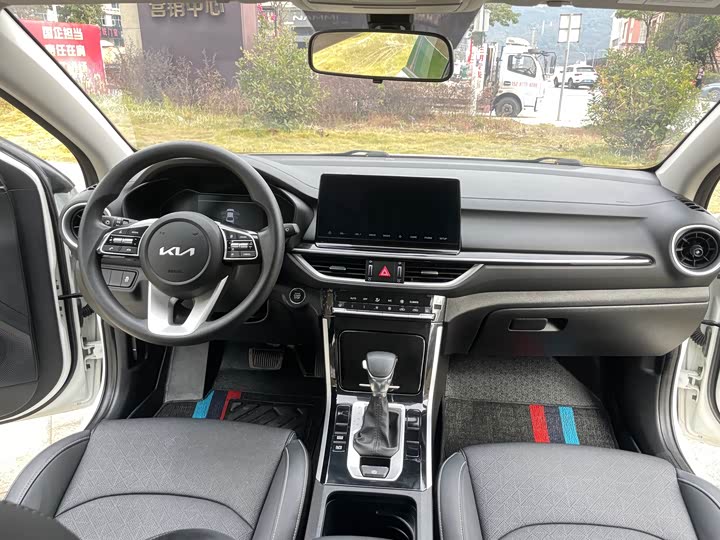 Kia K3 2021 2021款 改款 1.5L CVT时尚版