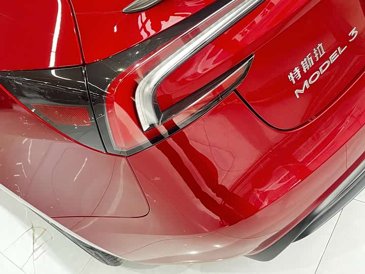 Tesla Model 3 2024 2024款 高性能全轮驱动版