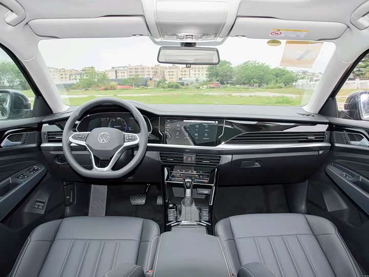 Volkswagen Passat Hybrid 2025 2025款 430PHEV 混动商务版