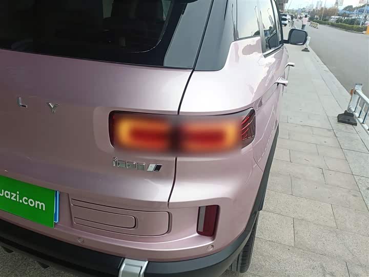 Geely Icon 2023 2023款 1.5TD 巧克力醇臻版