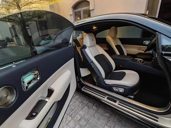 Rolls-Royce Wraith 2018 2018款 6.6T Black Badge