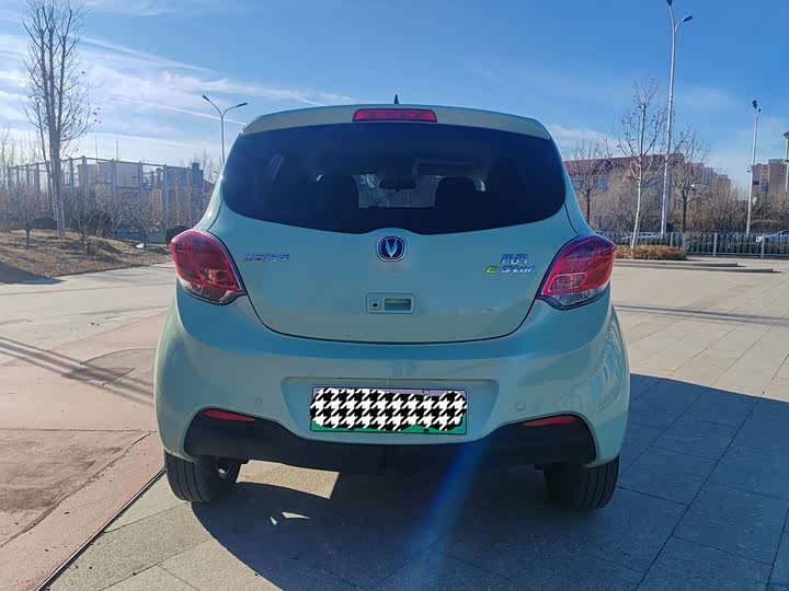Changan BenBen E-Star 2021 2021款 国民版 多彩款 磷酸铁锂（31.18kWh）