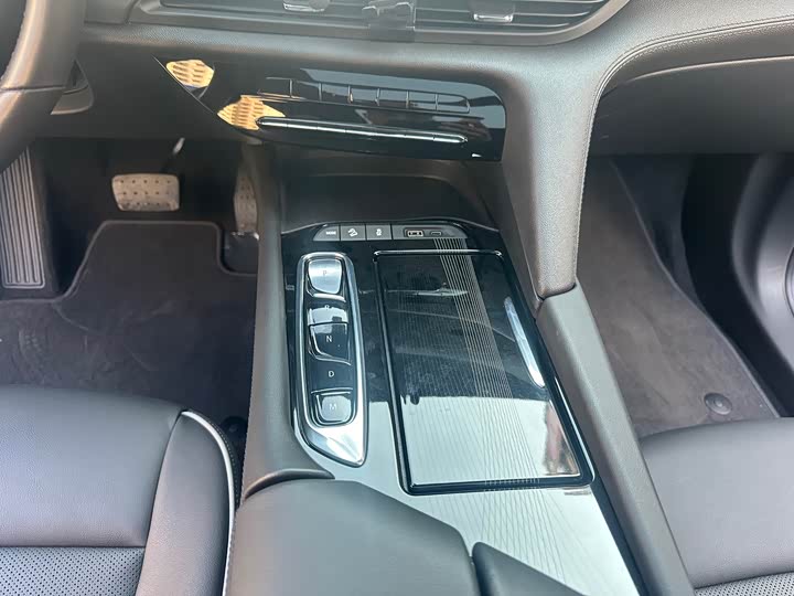 Buick Enclave 2022 2022款 652T 四驱尊享旗舰型 6座