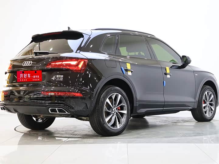 Audi Q5L 2025 2025款 45周年典藏版 40 TFSI 豪华动感型