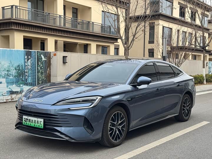 2025 BYD Seal 07 DM-i Hybrid