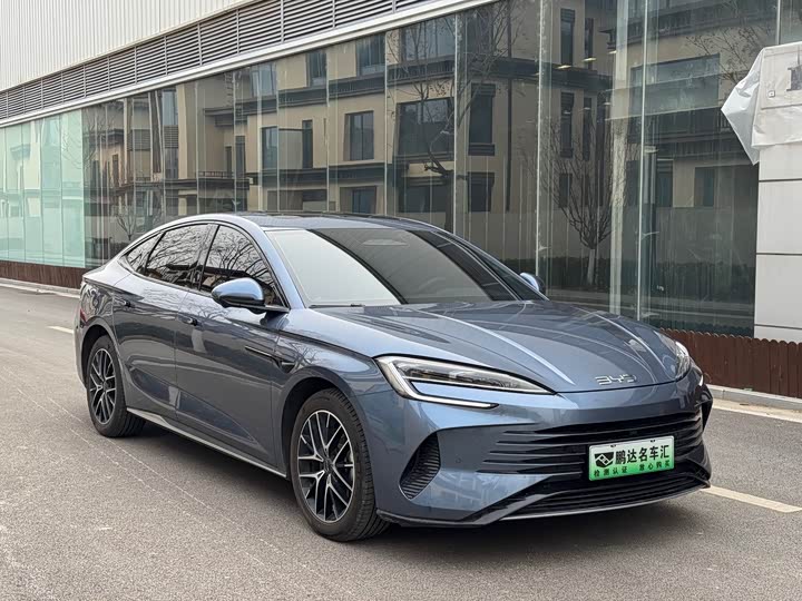 2025 BYD Seal 07 DM-i Hybrid