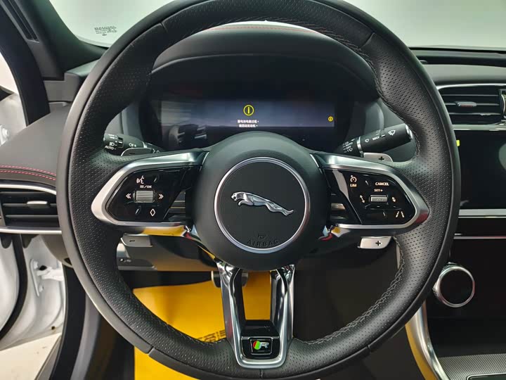 Jaguar XE L 2024 2024款 2.0T 250PS R-DYNAMIC S进取运动版