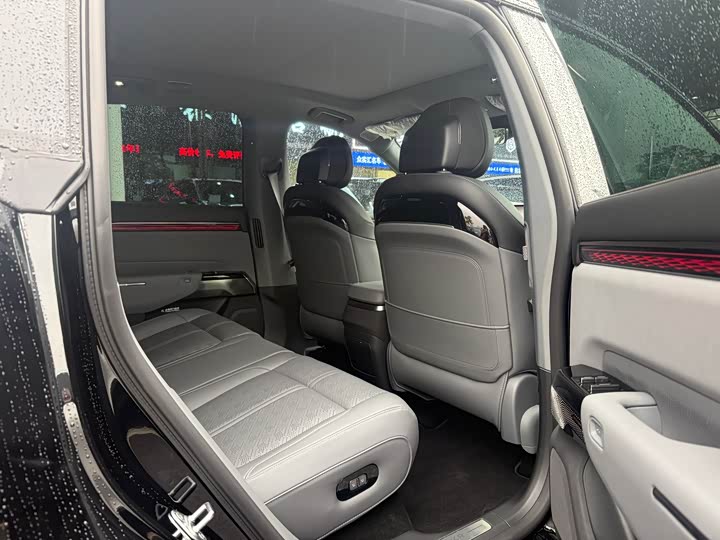 Zeekr 7X 2025 2025款 100kWh 长续航后驱智驾版