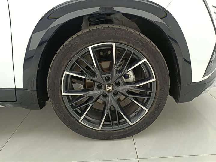 Changan UNI-T 2023 2023款 第二代 1.5T 尊贵型