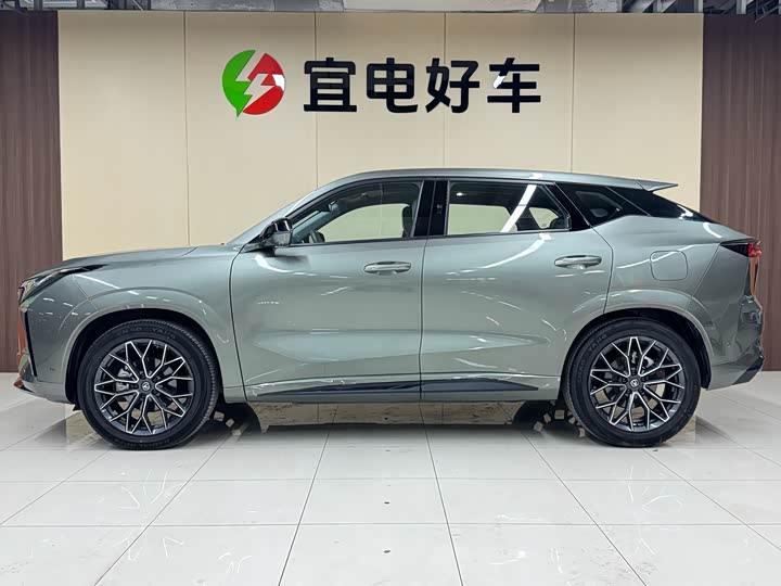 Changan UNI-Z Hybrid 2024 2024款 蓝鲸智电iDD 125km 卓越型