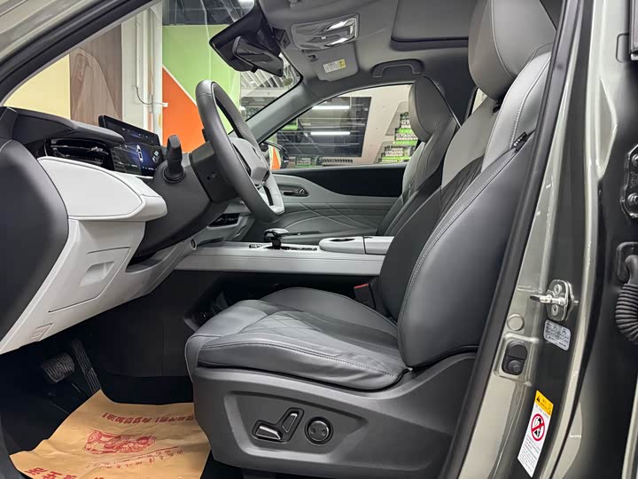 Changan UNI-Z Hybrid 2024 2024款 蓝鲸智电iDD 125km 卓越型