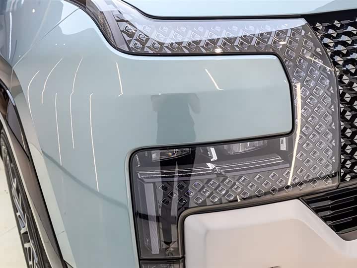 BYD Yangwang U8 2023 2023款 豪华版