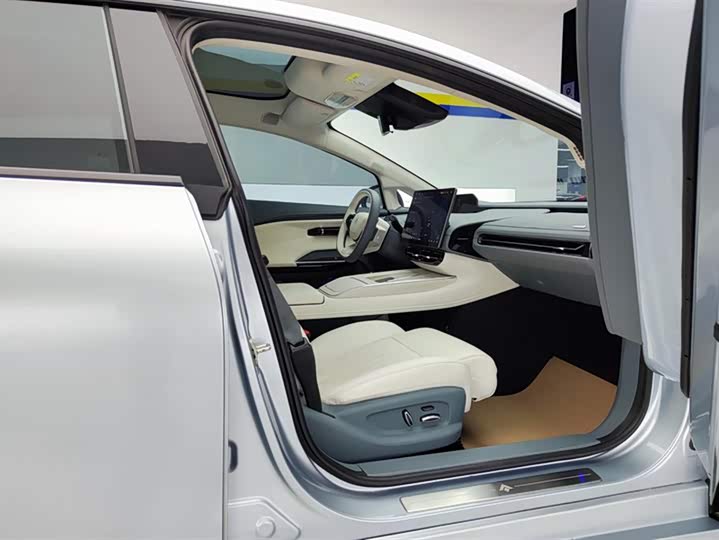 GAC Hyptec GT 2023 2023款 560后驱七翼版