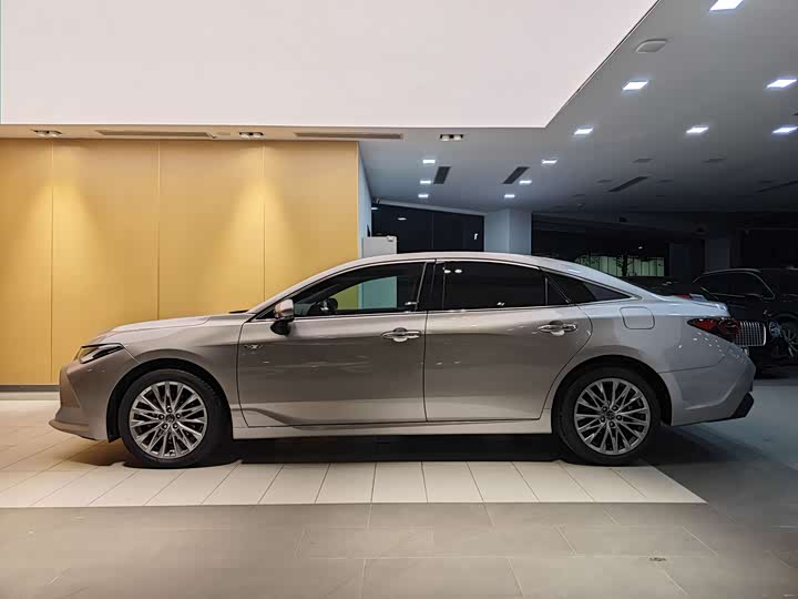Toyota Avalon 2024 2024款 双擎 2.0L 豪华版