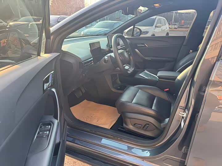 MG Motor 4 EV 2023 2023款 415km 出海冠军版