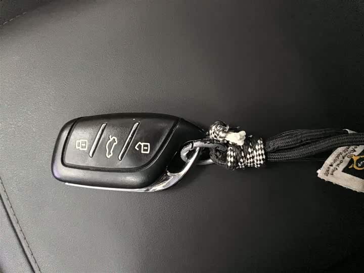 Roewe D7 2023 2023款 EV 510km 后驱旗舰版