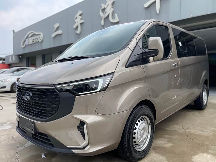 Ford Transit 2023 2023款 2.0T柴油自动商旅型中轴低顶7/8/9座