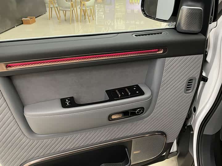 Zeekr Mix 2025 2025款 长续航智驾版