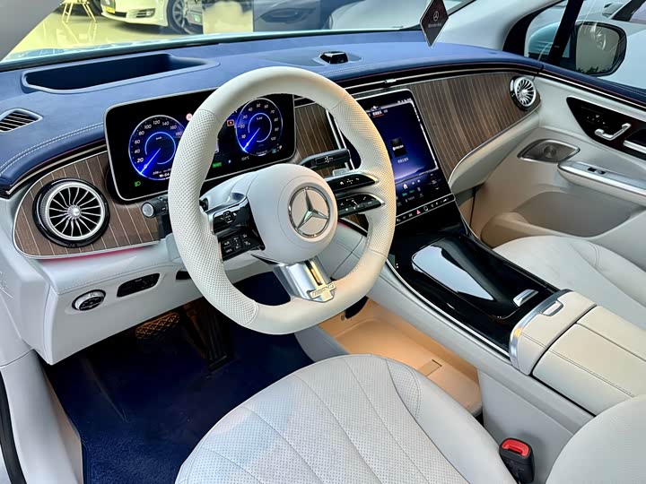 Mercedes-Benz EQE SUV 2023 2023款 350 4MATIC 豪华版