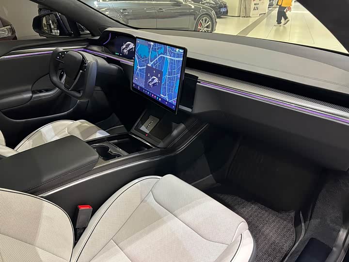 Tesla Model S 2023 2023款 三电机全轮驱动 Plaid版