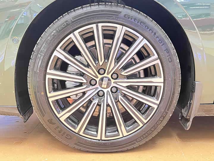 Geely Galaxy Starshine 8 EM-i 2025 2025款 130km EM-P 探索版