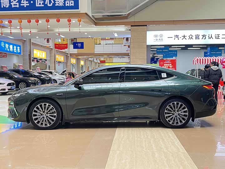 Geely Galaxy Starshine 8 EM-i 2025 2025款 130km EM-P 探索版