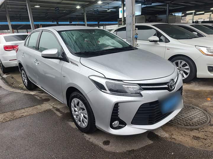 Toyota Vios 2022 2022款 1.5L 20周年纪念版
