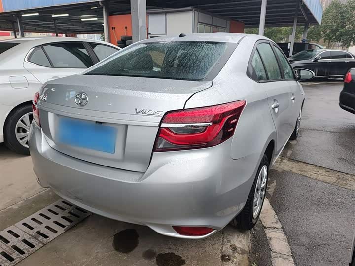 Toyota Vios 2022 2022款 1.5L 20周年纪念版