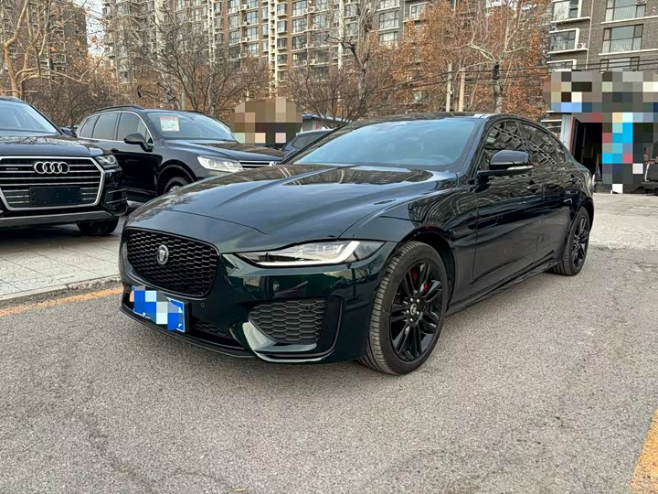 Jaguar XE L 2024 2024款 2.0T 250PS R-DYNAMIC S耀黑运动版