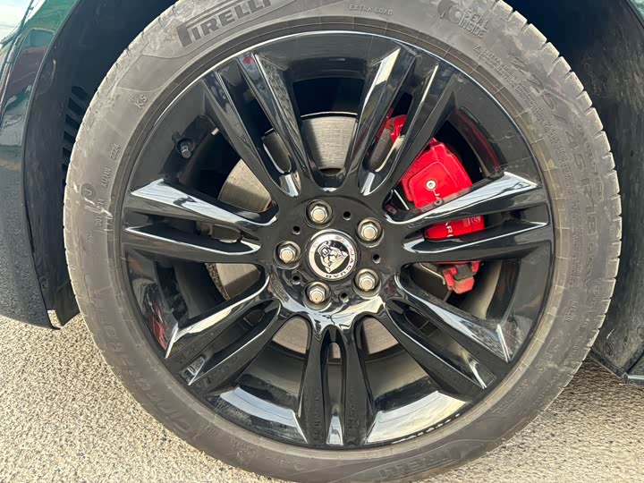 Jaguar XE L 2024 2024款 2.0T 250PS R-DYNAMIC S耀黑运动版