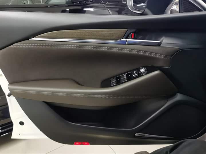 Mazda Atenza 2021 2021款 2.5L 蓝天尊崇版