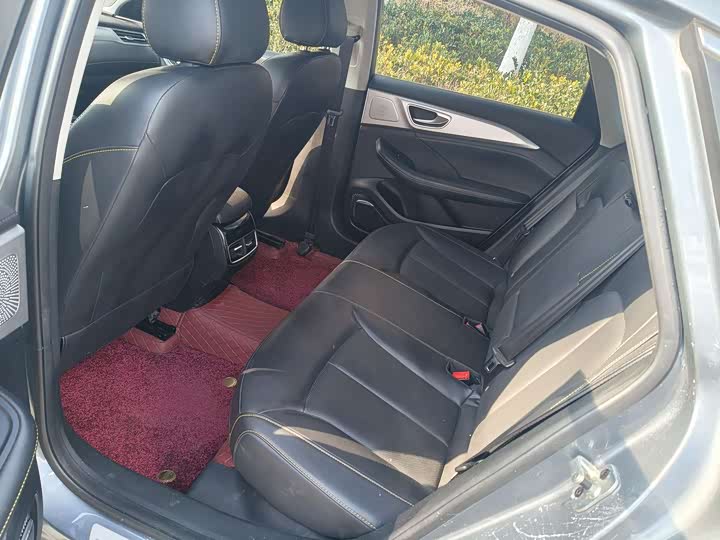 Roewe i6 Max 2020 2020款 300TGI 自动爽酷版