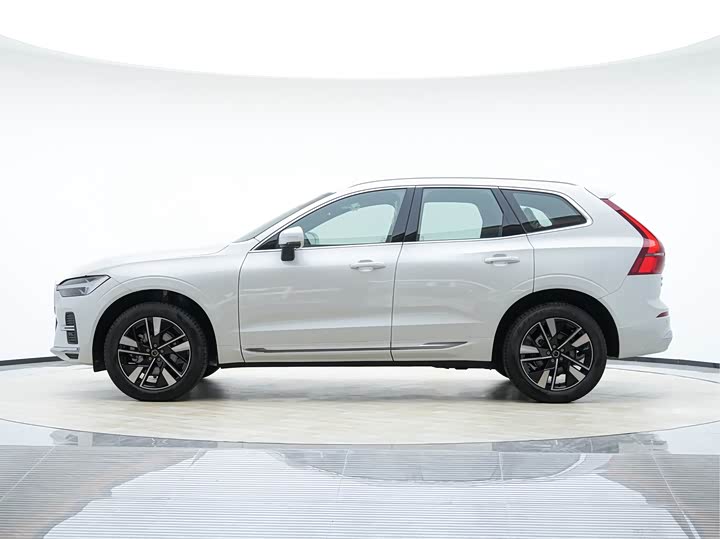 Volvo XC60 2026 2026款 B5 四驱智远豪华版